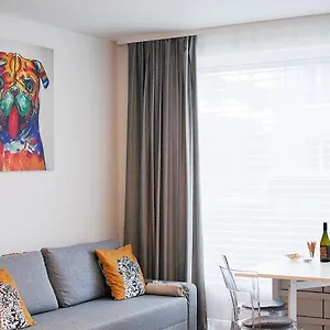 Holesovice Delight: Modern Comfort With A Twist In 7 Апартаменты