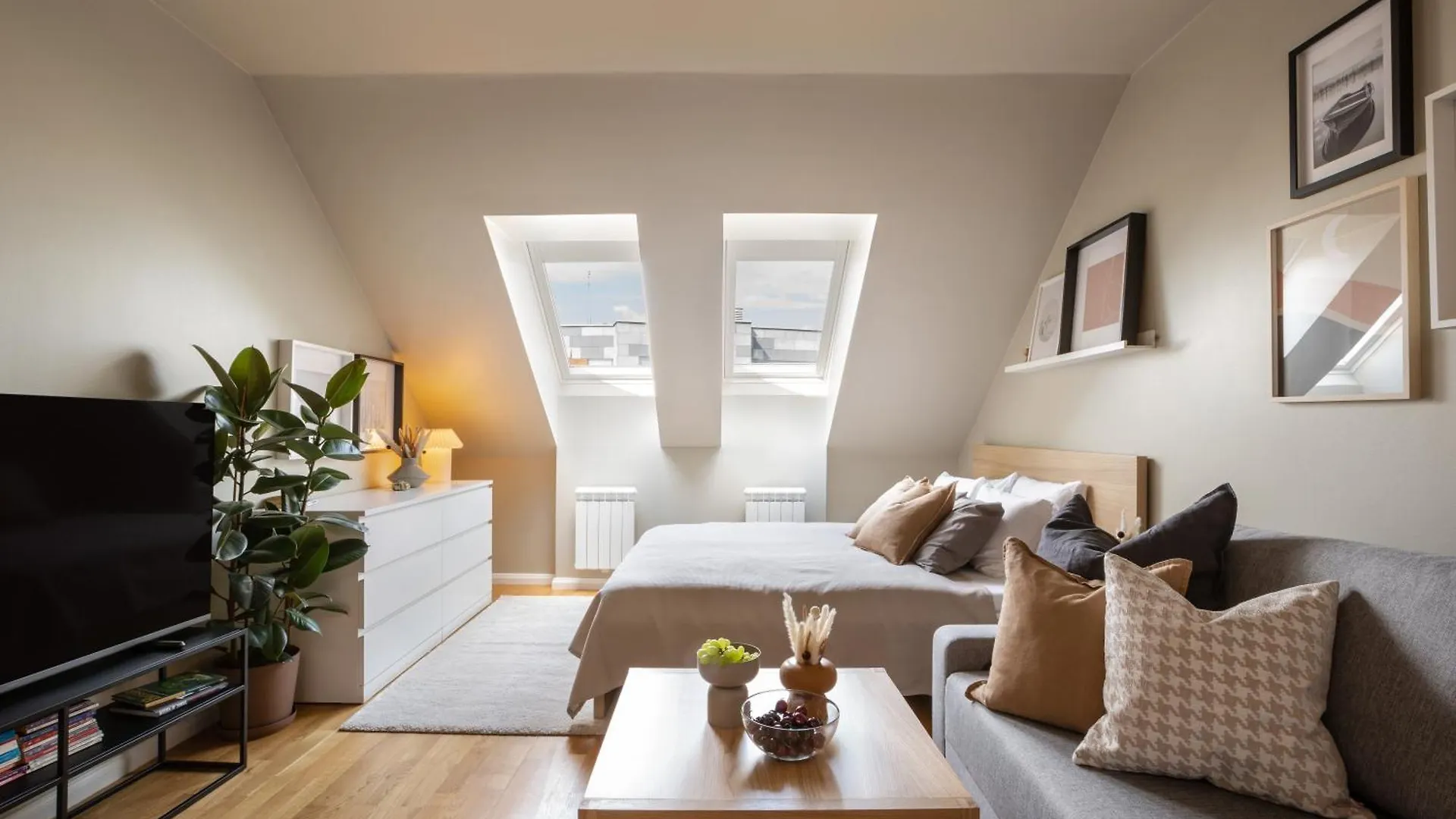 Turnkey I Angelo Roma Apartments براغ
