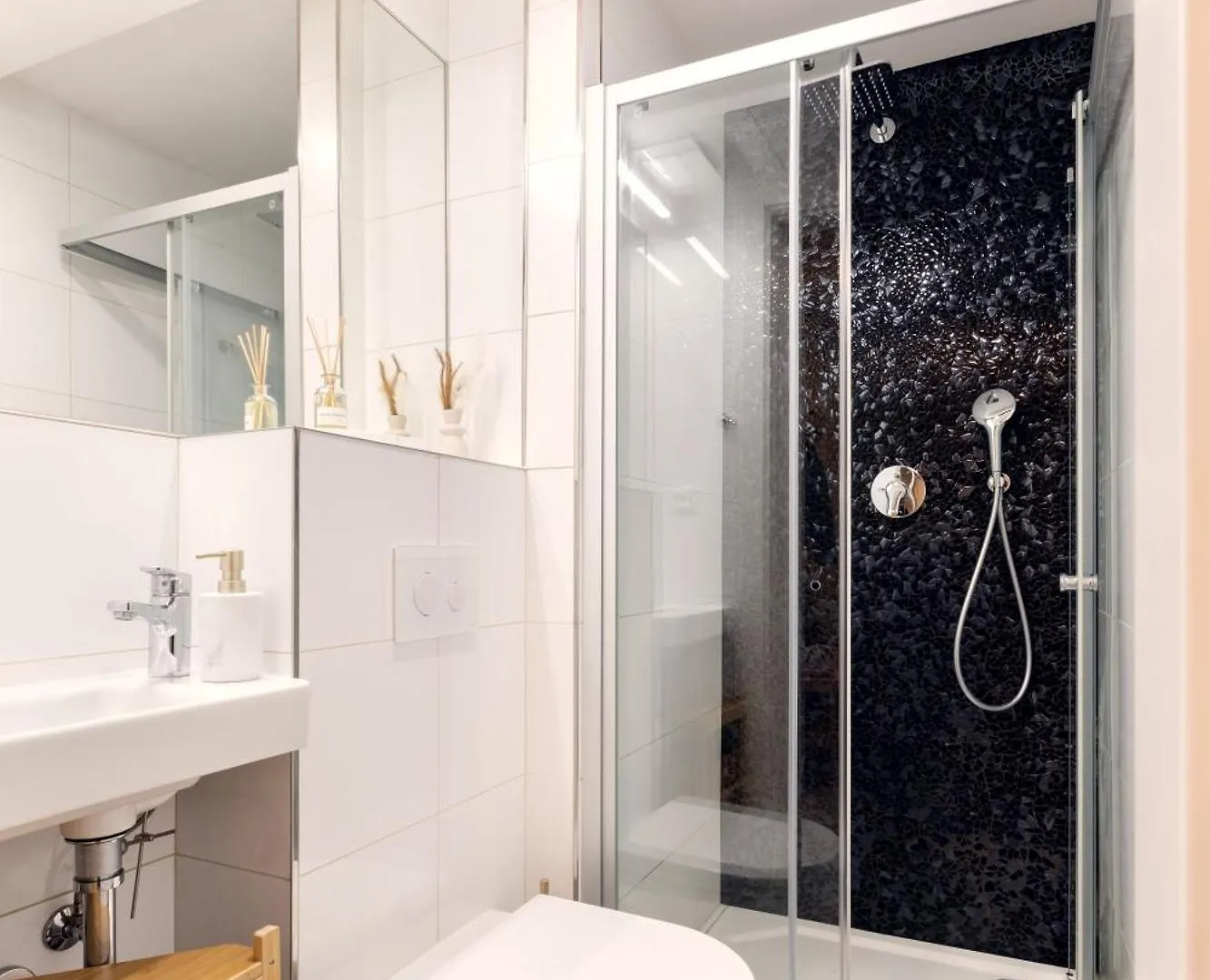 Turnkey I Angelo Roma Apartments Praga