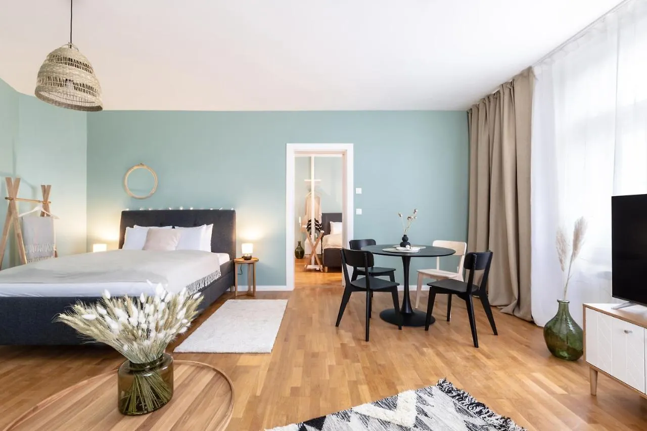 Turnkey I Angelo Roma Apartments Prague 0*,